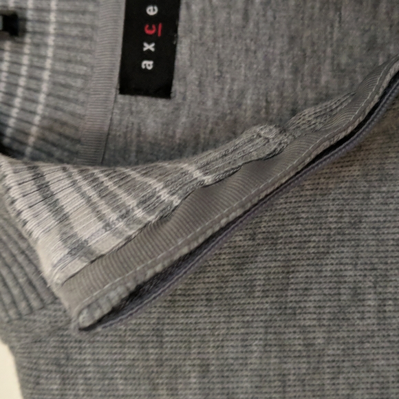 AXCESS 1/4 ZIP - Picture 4 of 8